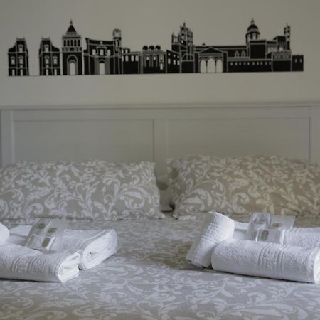 Cosmopolitan Palermo Hotel Bagian luar foto