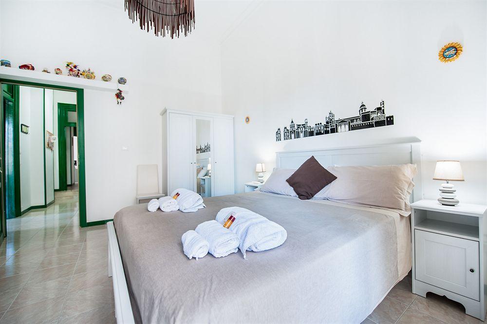 Cosmopolitan Palermo Hotel Bagian luar foto