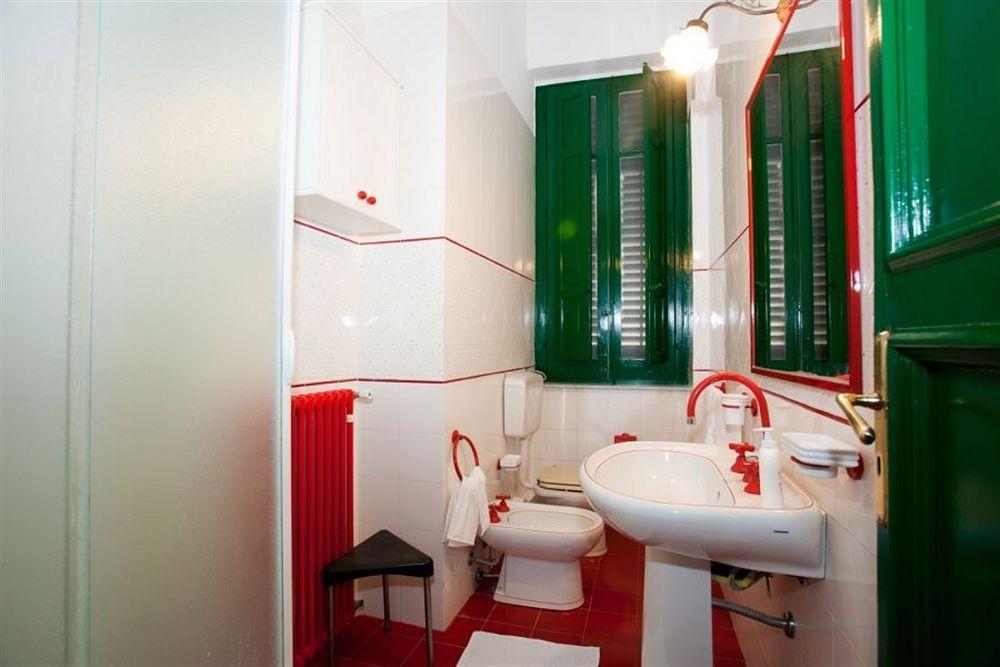 Cosmopolitan Palermo Hotel Bagian luar foto